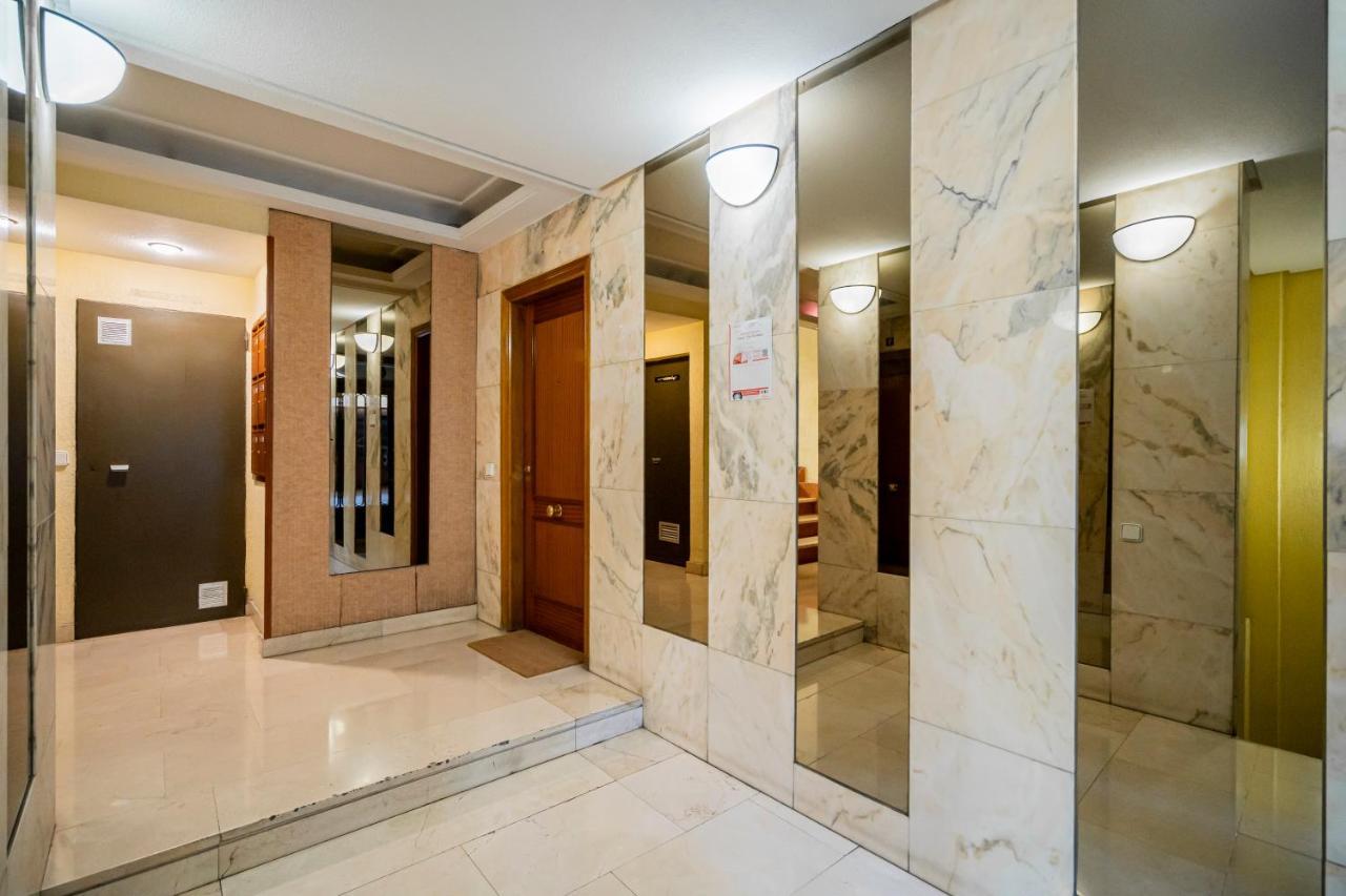 Appartamento Dobo Madrid Ventas Esterno foto
