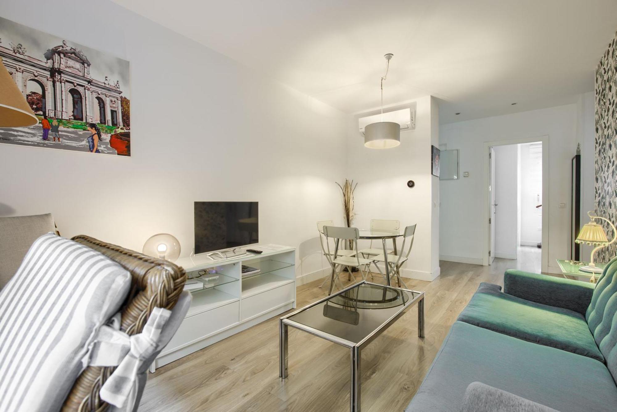 Appartamento Dobo Madrid Ventas Esterno foto